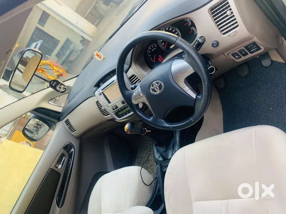 Toyota Innova 2015 Diesel Well Maintained