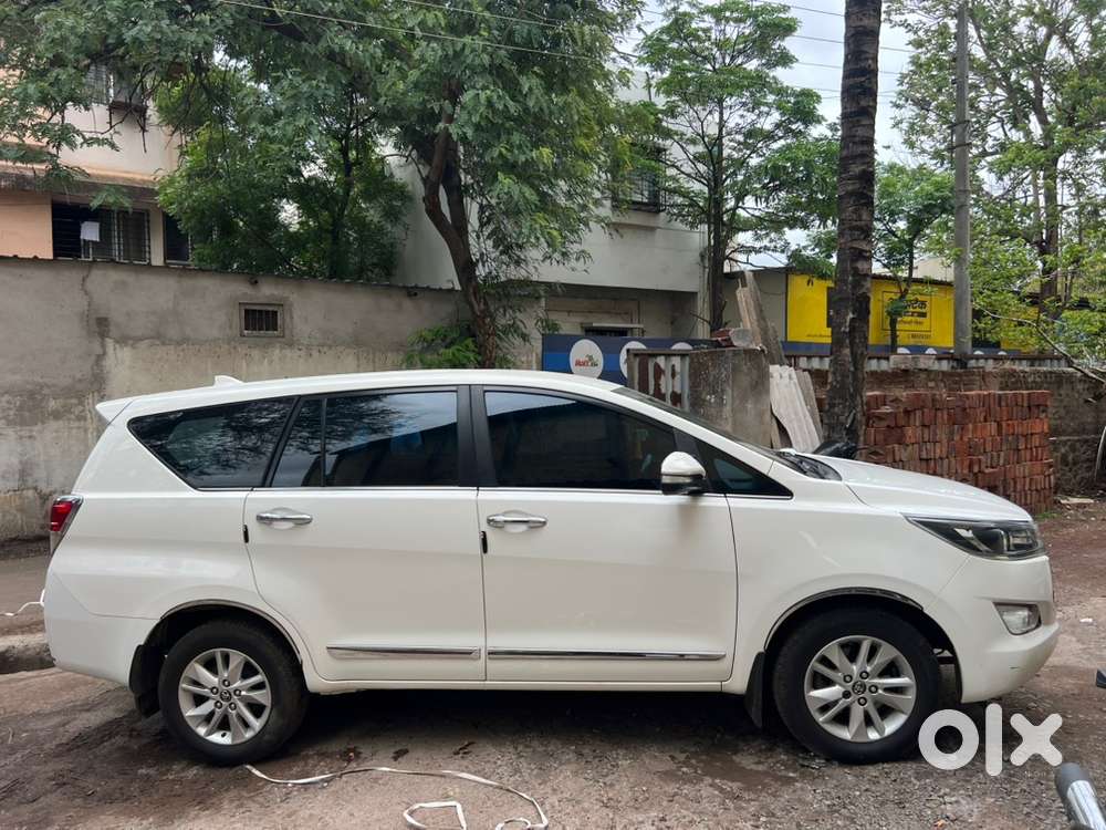 Toyota Innova Crysta 2017