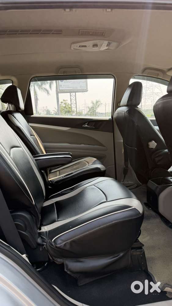 Mahindra Marazzo M6, 2018, Diesel
