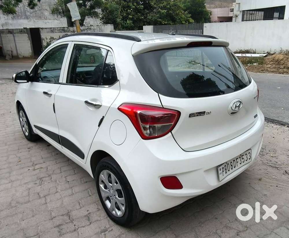 Hyundai Grand I10 Nios Sportz, 2016, Diesel