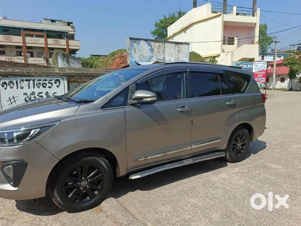 Toyota Innova Crysta 2017 Diesel Manual