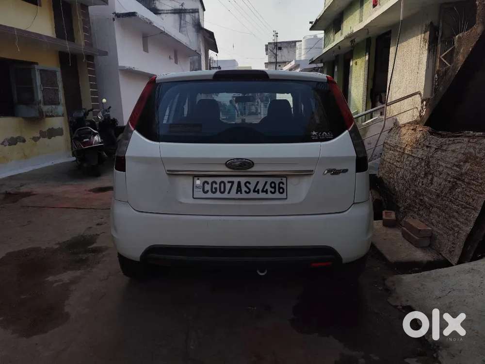 Ford Figo Petrol Zxi 2014