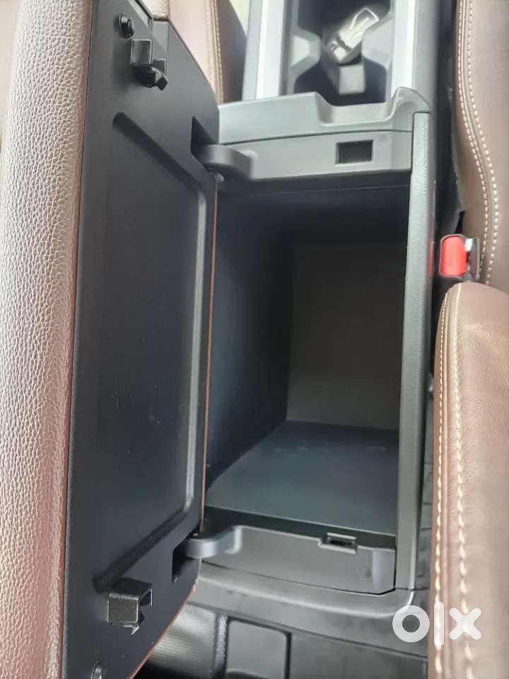 Toyota Innova Hycross 2.0 Zx (o) Hybrid 7 Str, 2024, Petrol