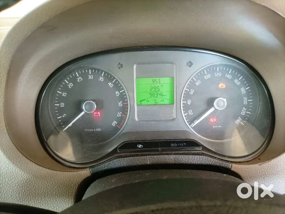 Skoda Rapid 2012 Diesel 98000 Km Driven