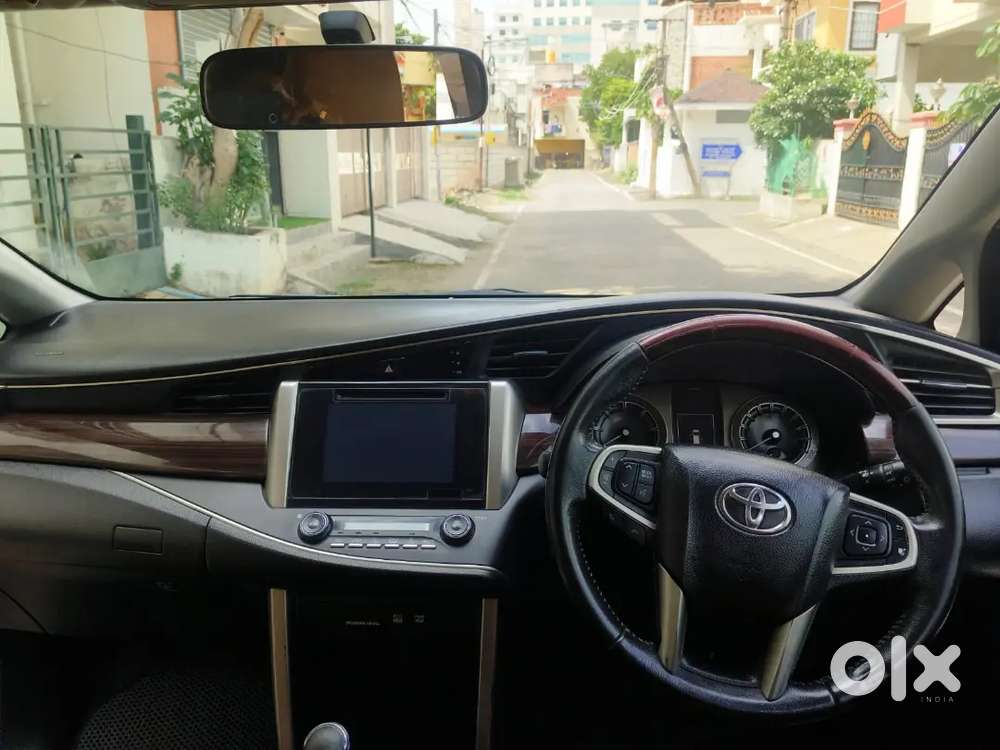 Toyota Innova Crysta 2017 Vx Mt