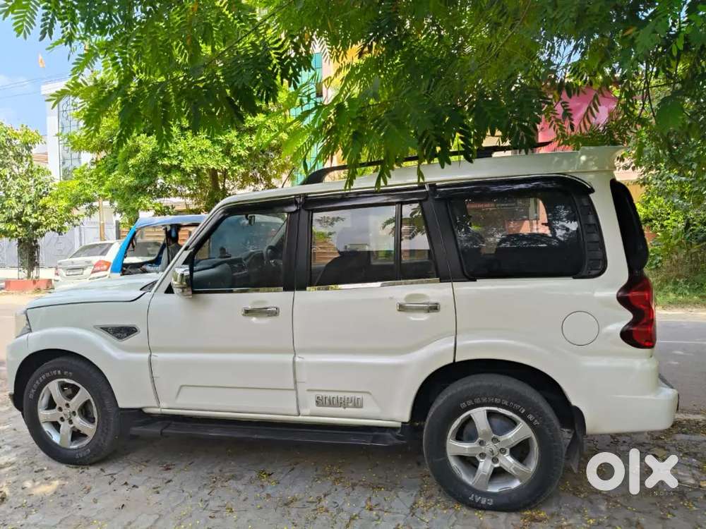 Mahindra Scorpio Classic S9 2019 Diesel 97000 Km Driven