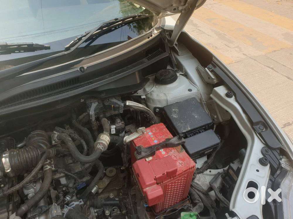 Maruti Suzuki Dzire 1.2 Vxi Cng, 2025, Cng & Hybrids