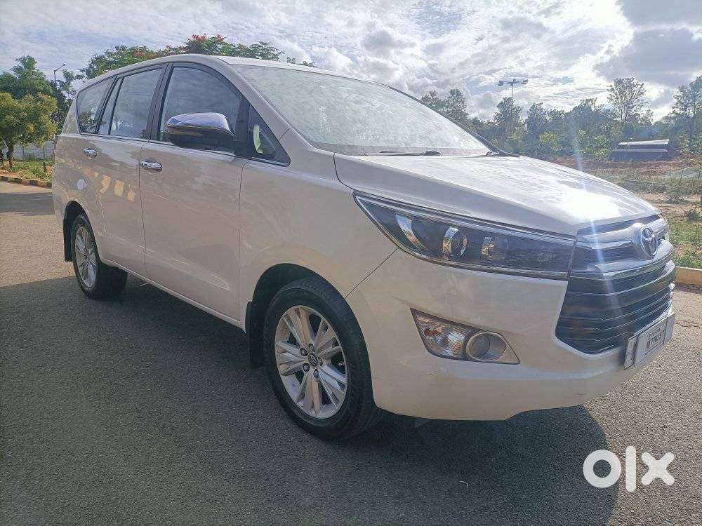Toyota Innova Crysta 2.8z Automatic, 2017, Diesel