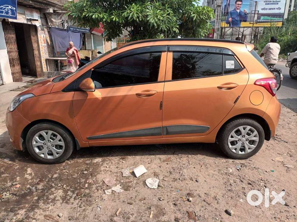 Hyundai Grand I10 Sportz, 2016, Petrol