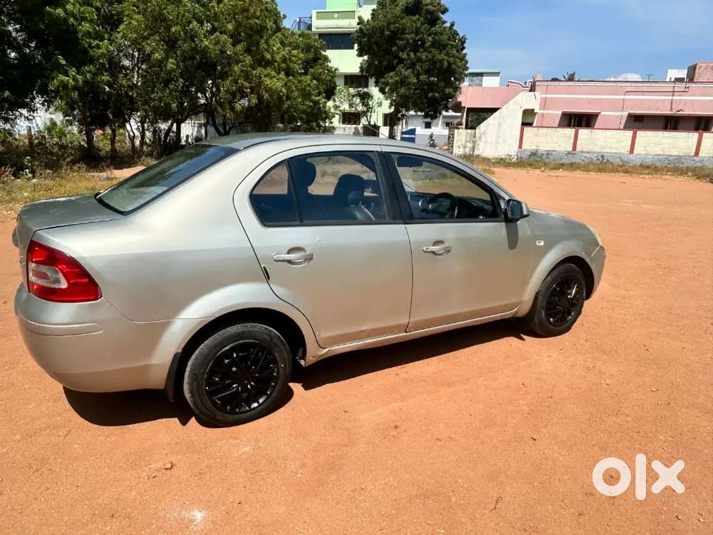 Ford Fiesta 1.6 Zxi 2008 Fc Upto 2030