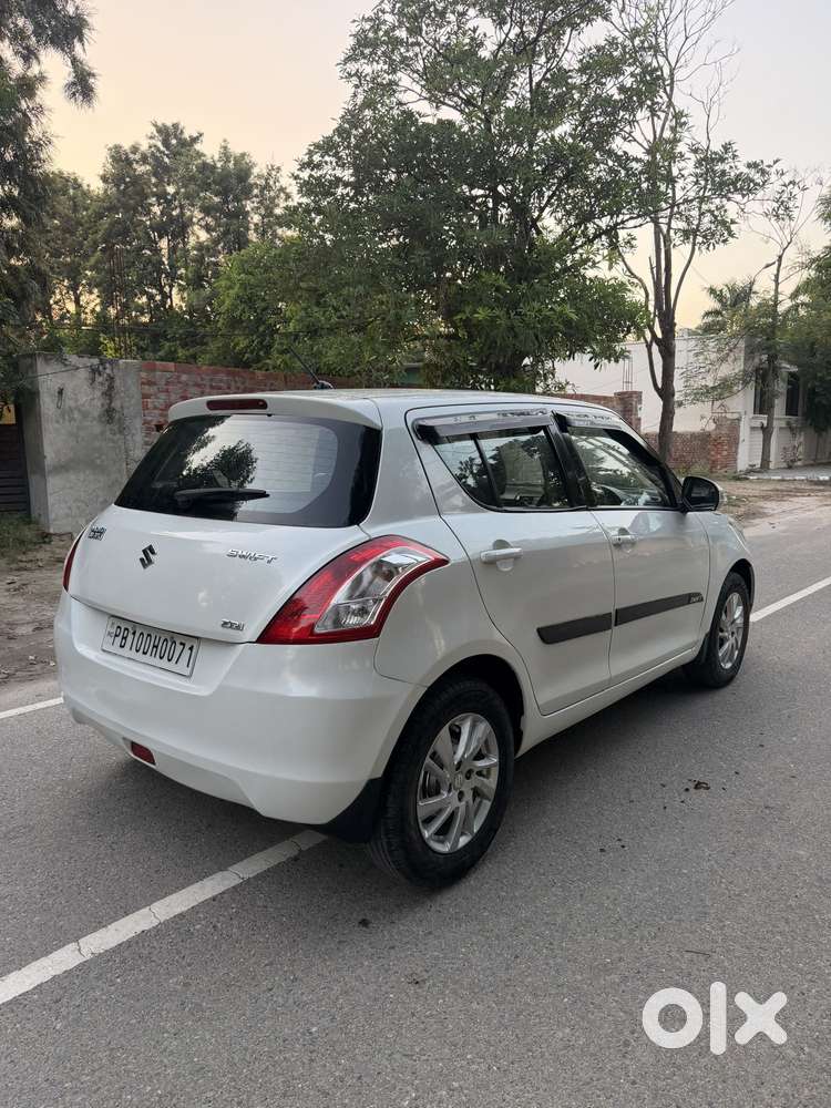 Maruti Suzuki Swift Ddis Zdi, 2012, Diesel