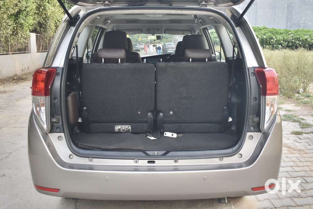 Toyota Innova Crysta 2.4 G Mt, 2019, Diesel