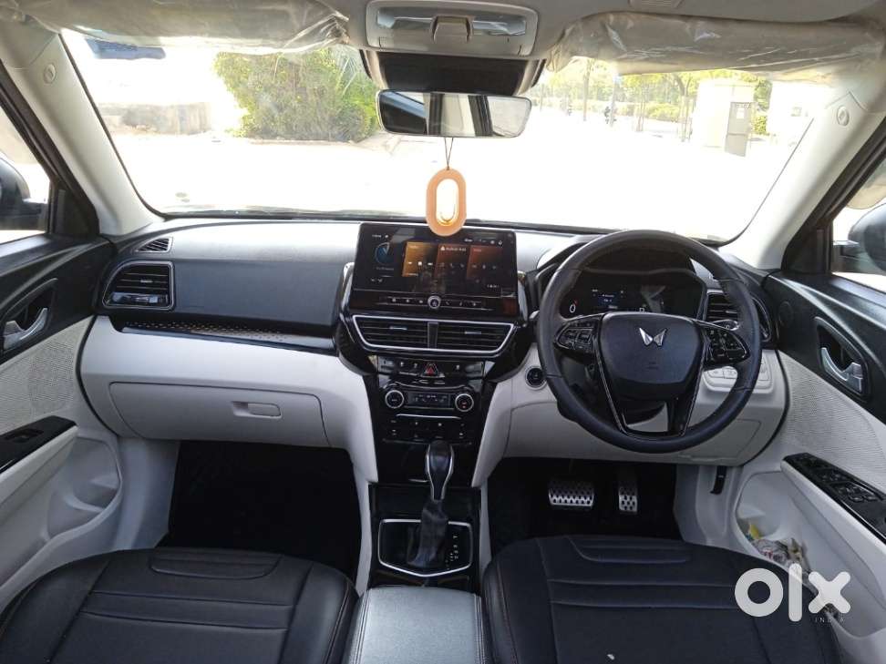 Mahindra Xuv 3xo Ax5l 1.2 Petrol At, 2024, Petrol