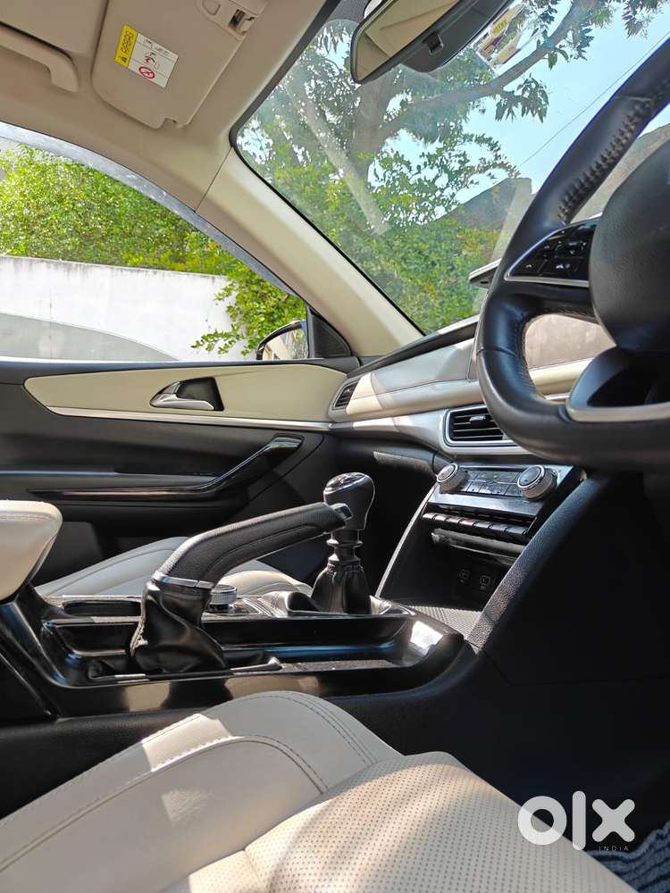 Mahindra Xuv700 2.2 Ax 7 Diesel Mt Str, 2022, Diesel