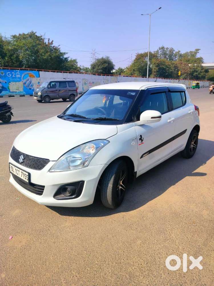 Maruti Suzuki Swift Vxi + Manual, 2015, Petrol