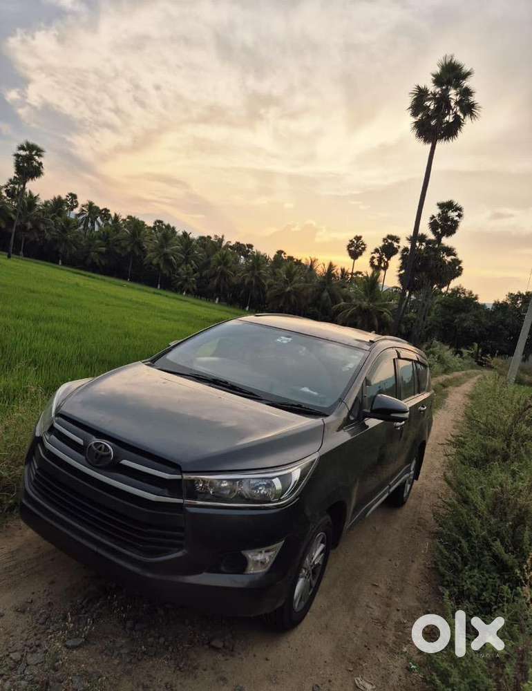 Toyota Innova Crysta 2017 Diesel 122000 Km Driven