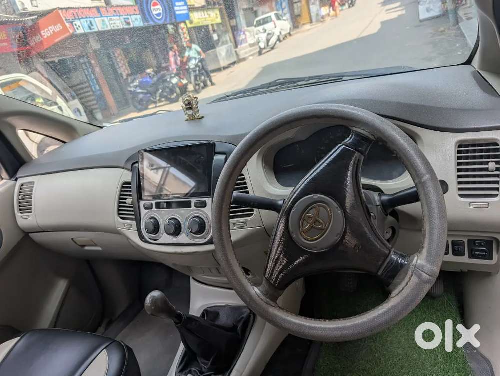 Toyota Innova 2012 1st Owner