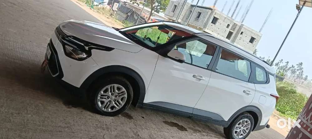 Kia Carens 2022 Petrol 58725 Km Driven