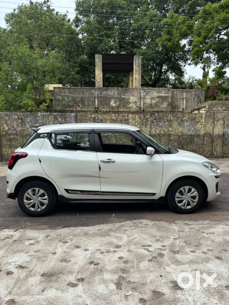 Maruti Suzuki Swift 2021 Vxi