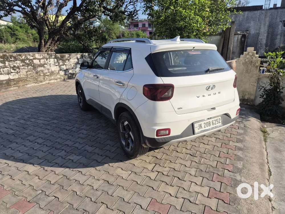 Hyundai Venue N Line 2022 Diesel 93305 Km Driven