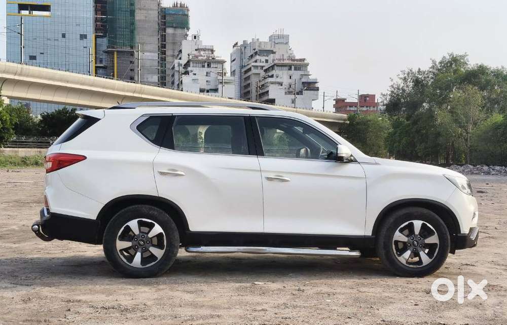 Mahindra Alturas G4 4x2 At, 2019, Diesel