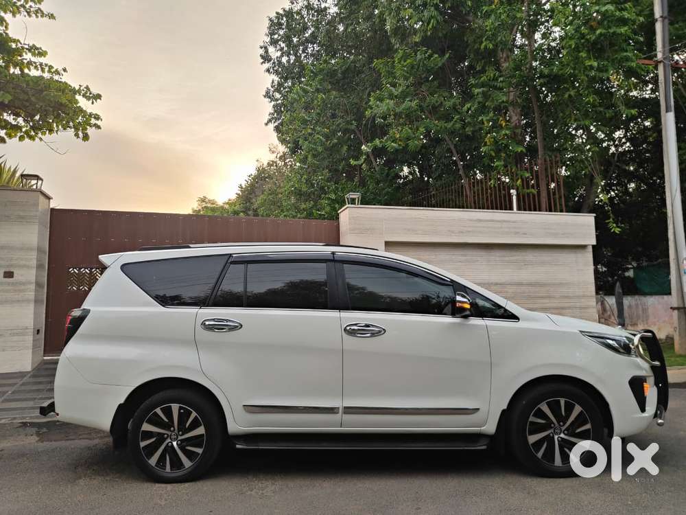 Toyota Innova Crysta 2.4 V, 2022, Diesel