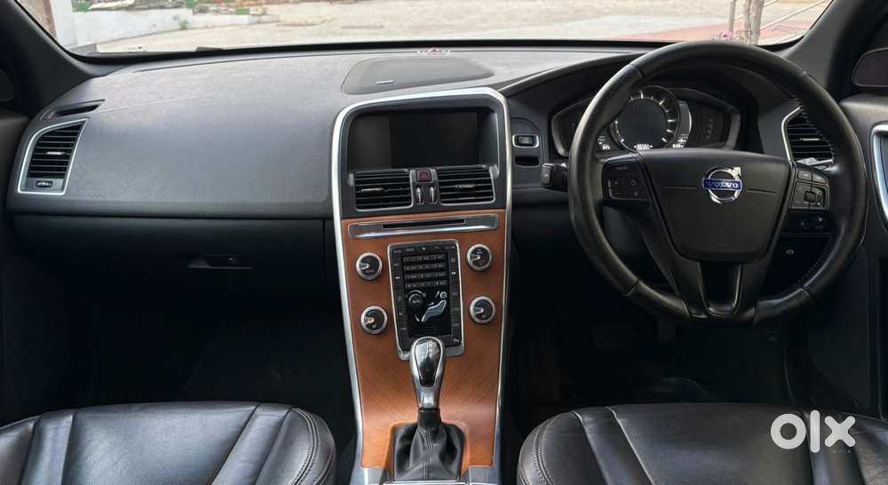 Volvo Xc60 D5 Awd Automatic, 2017, Diesel