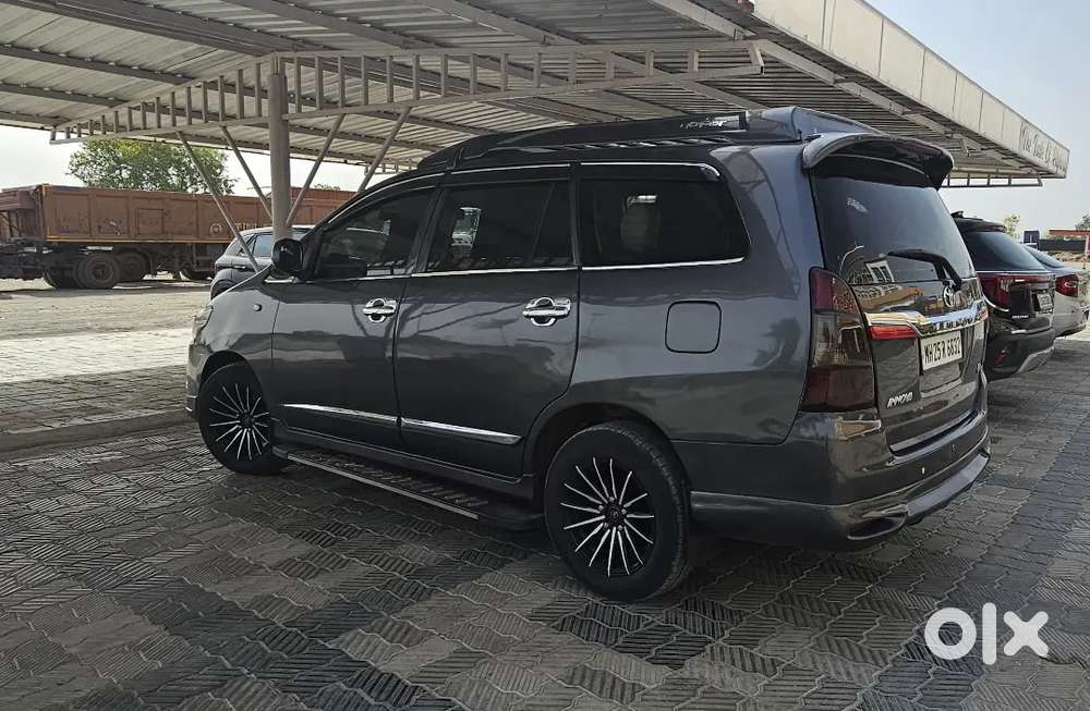 Toyota Innova 2015 Diesel Well Maintained
