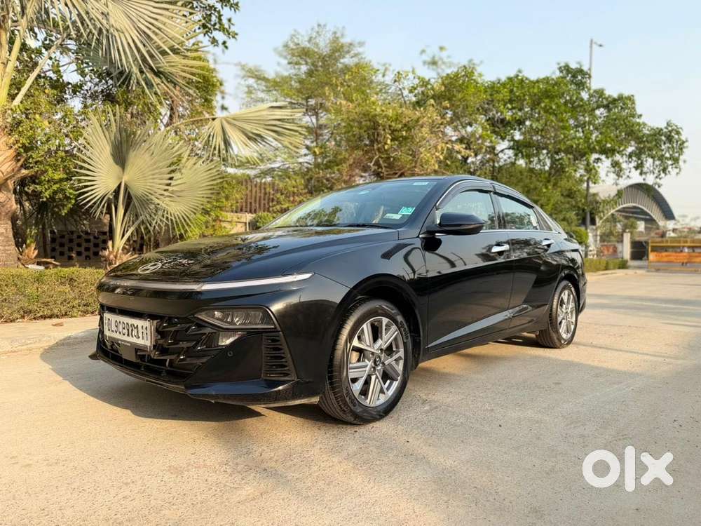 Hyundai Verna Sx (o) 1.5 Vtvt Ivt [2023 - 2026], 2025, Petrol