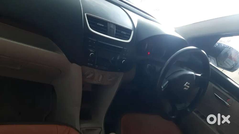 Swift Dezire बिल्कुल साफ कार