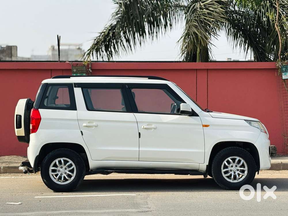 Mahindra Tuv 300 Mhawk100 T8, 2016
