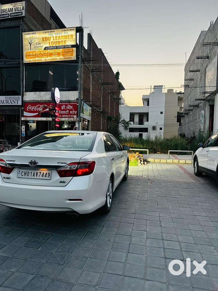 Toyota Hybrid Automatic 2013