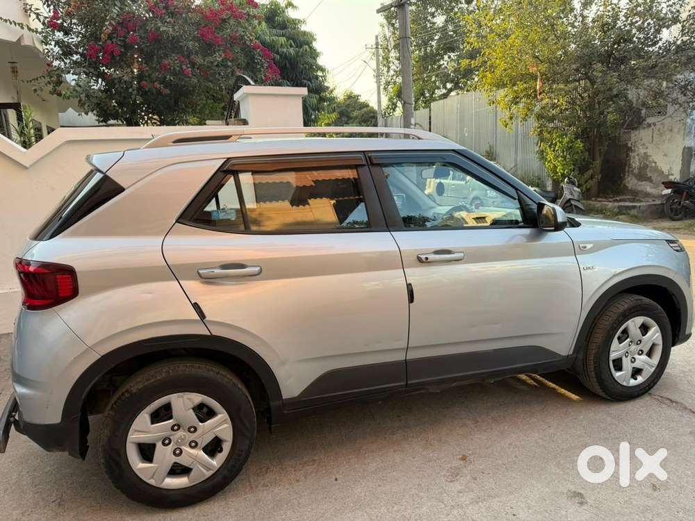Hyundai Venue 2020 Petrol Good Condition