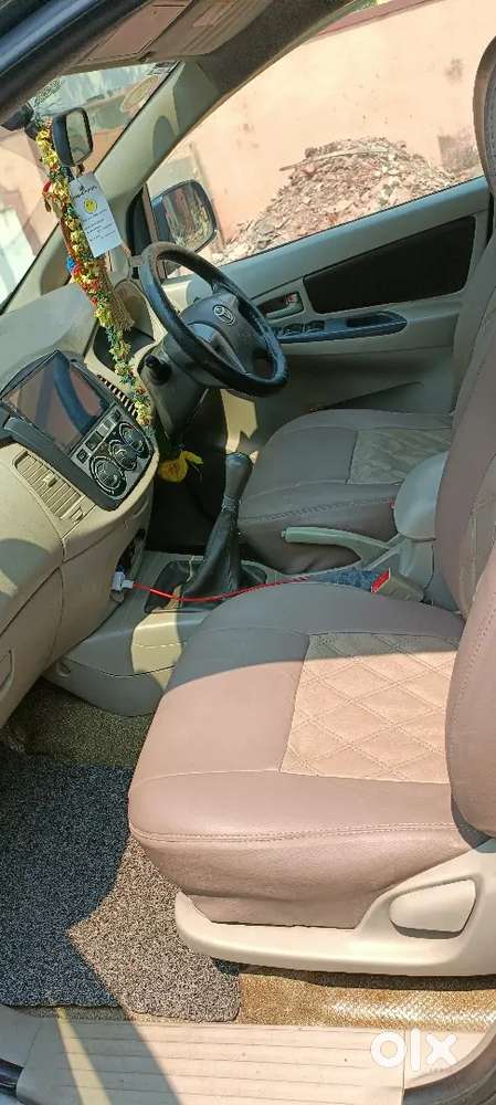 Toyota Innova 2.5 Le 2014