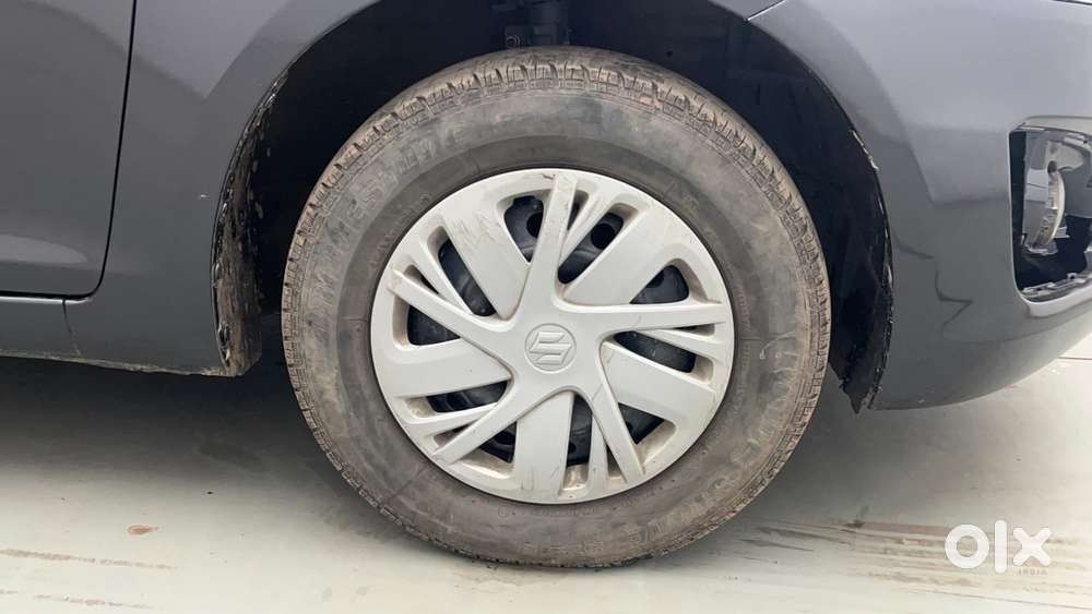Maruti Suzuki Swift Vvt Vxi, 2016, Petrol