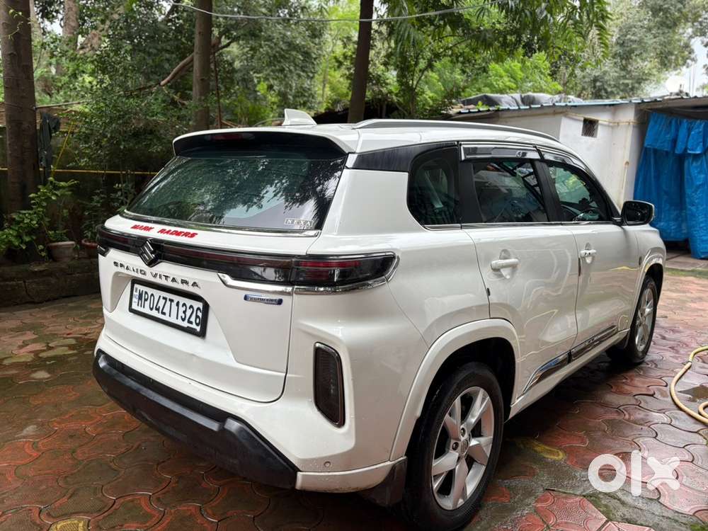 Maruti Suzuki Grand Vitara 2024 Cng & Hybrids 60000 Km Driven