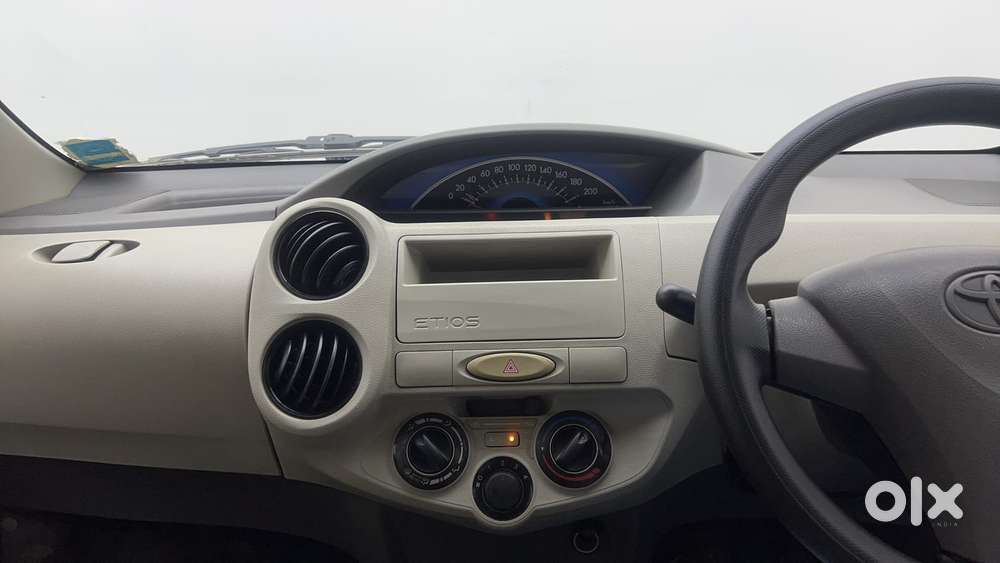 Toyota Etios Xclusive Petrol, 2013, Petrol