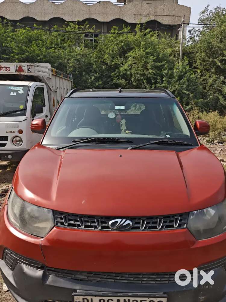 Mahindra Kuv 100 Top Model, Petrol & Cng, Both Key, New Tyre