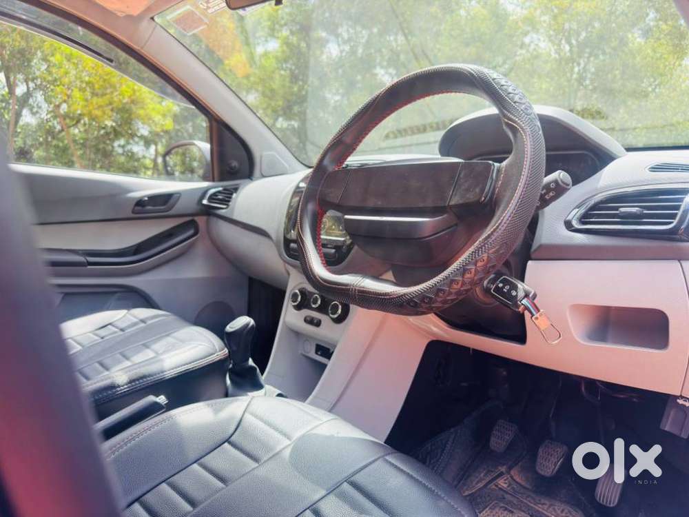 Tata Tiago 1.2 Revotron Xm, 2025, Petrol
