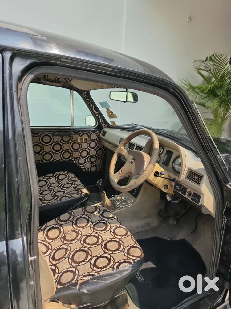 Ambassador Classic Nova 2012
