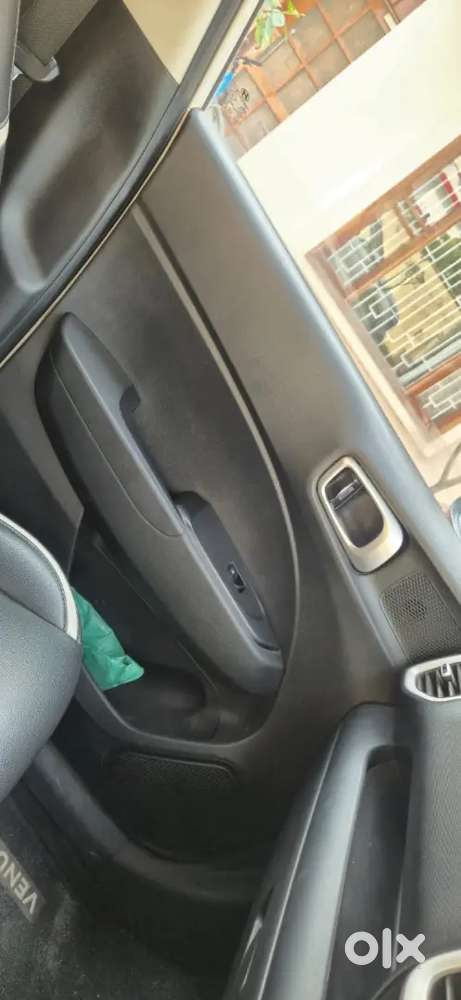 Automatic Venue Car  7gear Transmission Except Reverse Gear Price Nego