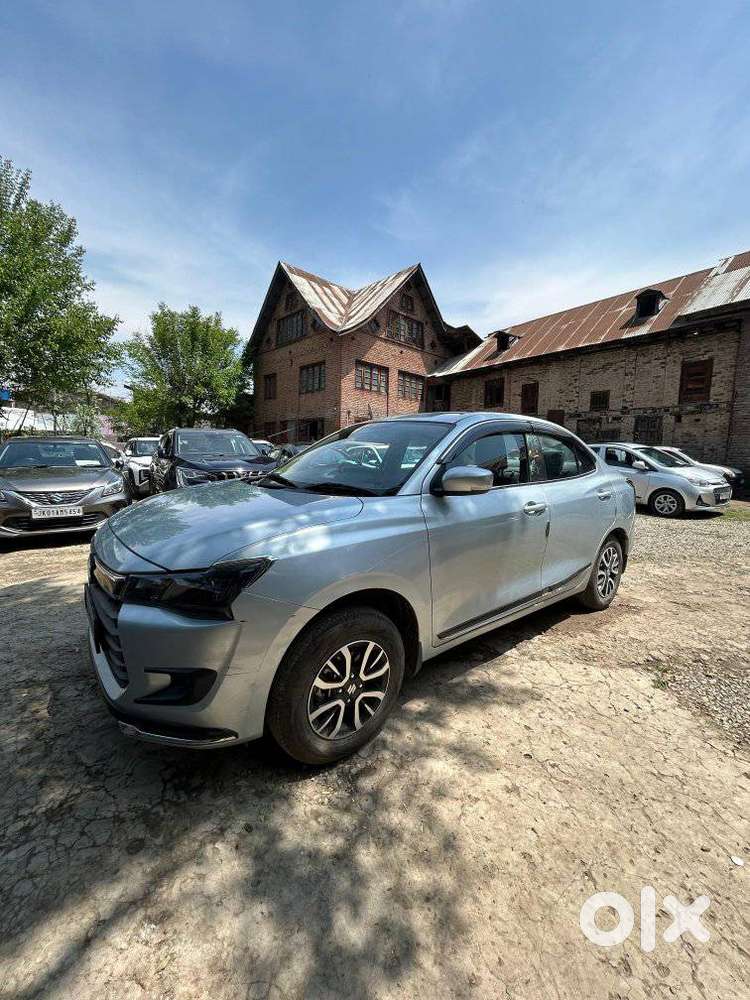 Maruti Suzuki Dzire 1.2 Vxi, 2025, Petrol