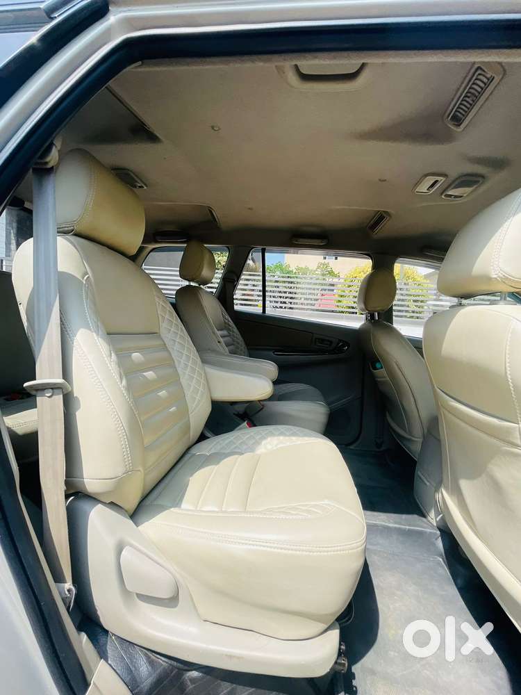 Toyota Innova 2.5 Gx 7 Seater Bs Iv, 2014, Diesel