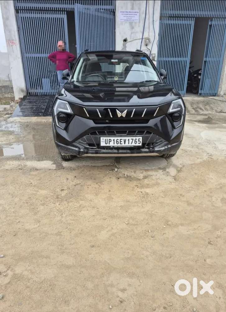 Mahindra Xuv 3xo 2025 Petrol 17300 Km Driven