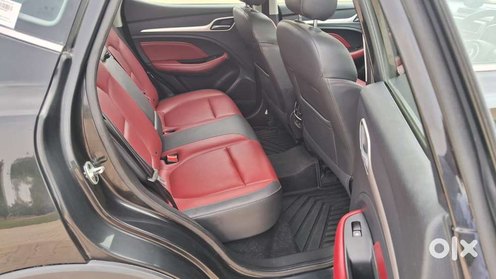 Mg Astor 1.5 Savvy Cvt S Red, 2022