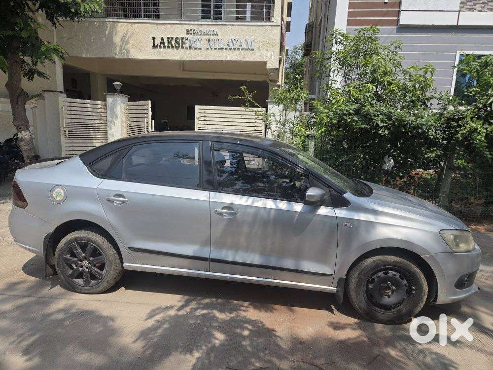 Volkswagen Vento 1.2 Tsi Highline Plus At, 2012, Petrol