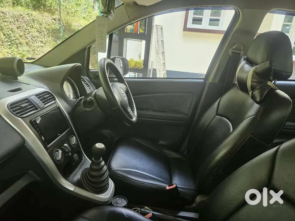 Maruti Suzuki Ritz 2011 Petrol 82000 Km -300000