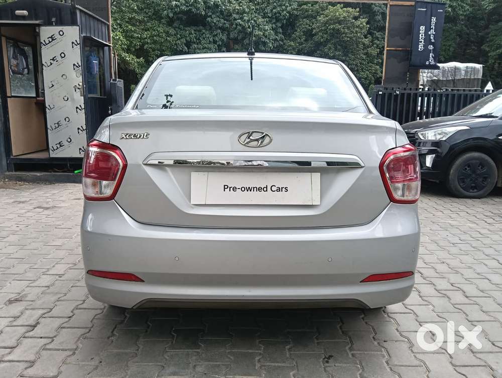Hyundai Xcent 1.2l Kappa Dual Vtvt 5-speed Manual Base, 2015, Petrol