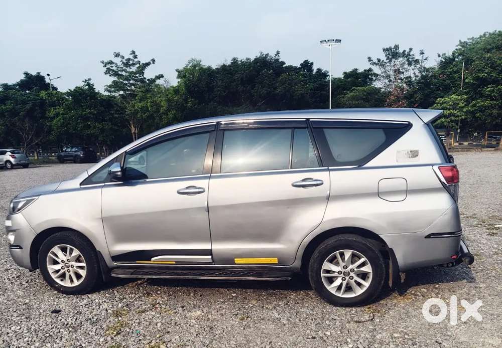 Toyota Innova Crysta 2019