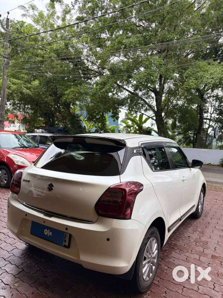 Maruti Suzuki Swift Vxi + Manual, 2019, Petrol